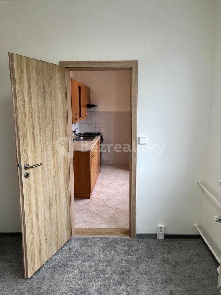 Pronájem bytu 3+1 56 m², Moskevská, Karlovy Vary, Karlovarský kraj