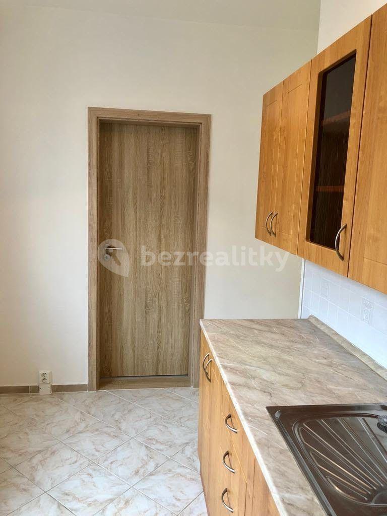 Pronájem bytu 3+1 56 m², Moskevská, Karlovy Vary, Karlovarský kraj