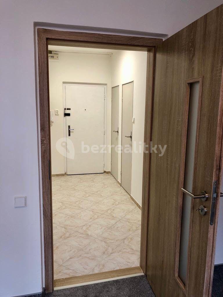 Pronájem bytu 3+1 56 m², Moskevská, Karlovy Vary, Karlovarský kraj