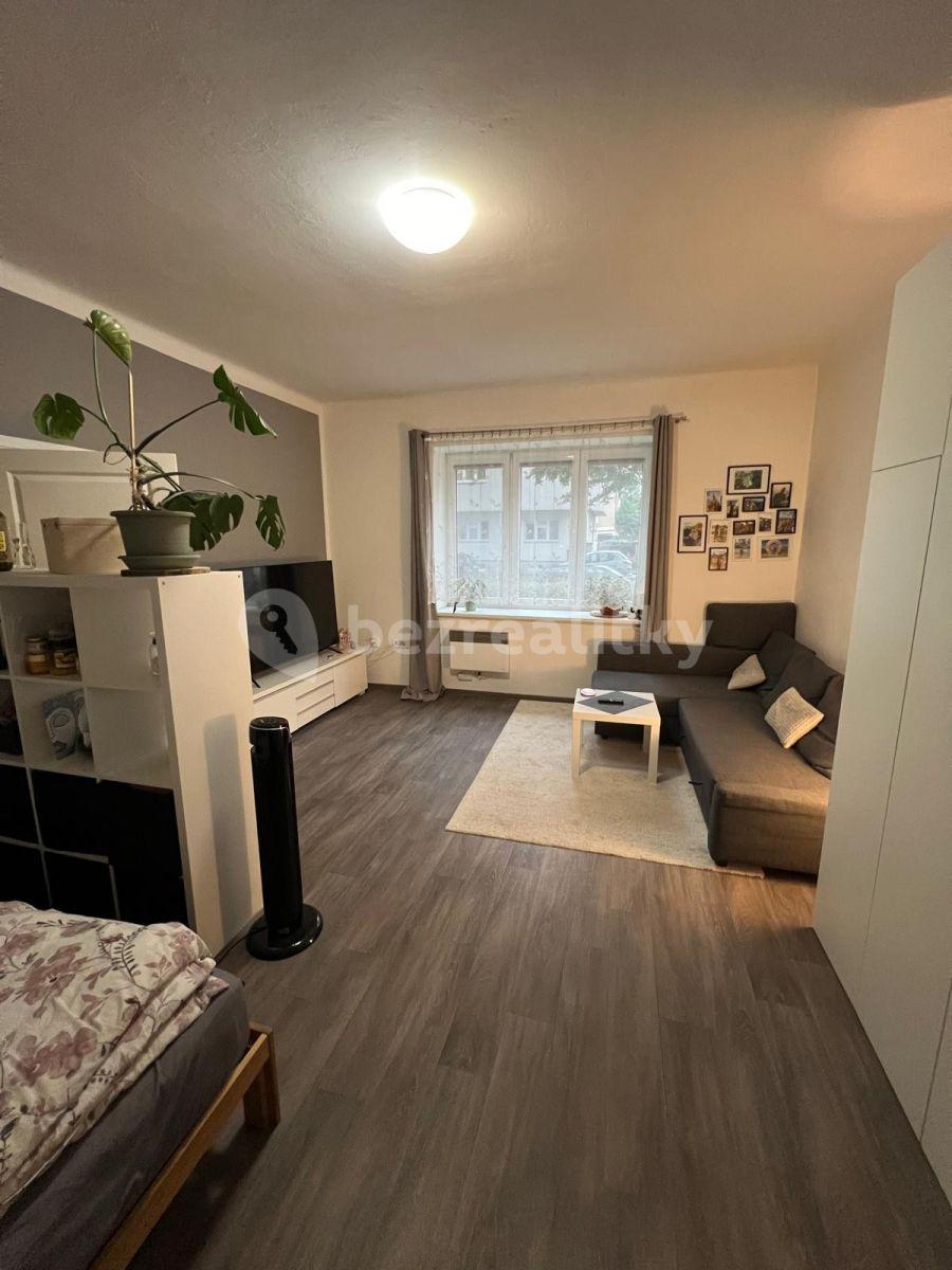 Pronájem bytu 2+kk 50 m², Za Vokovickou vozovnou, Praha, Praha