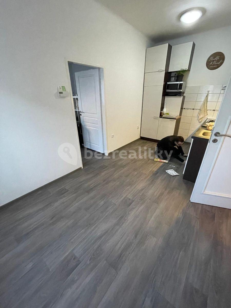 Pronájem bytu 2+kk 50 m², Za Vokovickou vozovnou, Praha, Praha