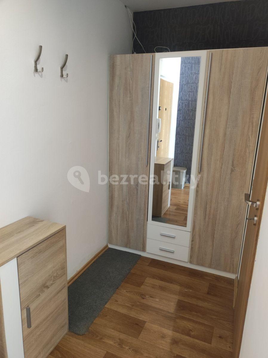 Pronájem bytu 1+kk 29 m², Na Loučkách, Kuřim, Jihomoravský kraj