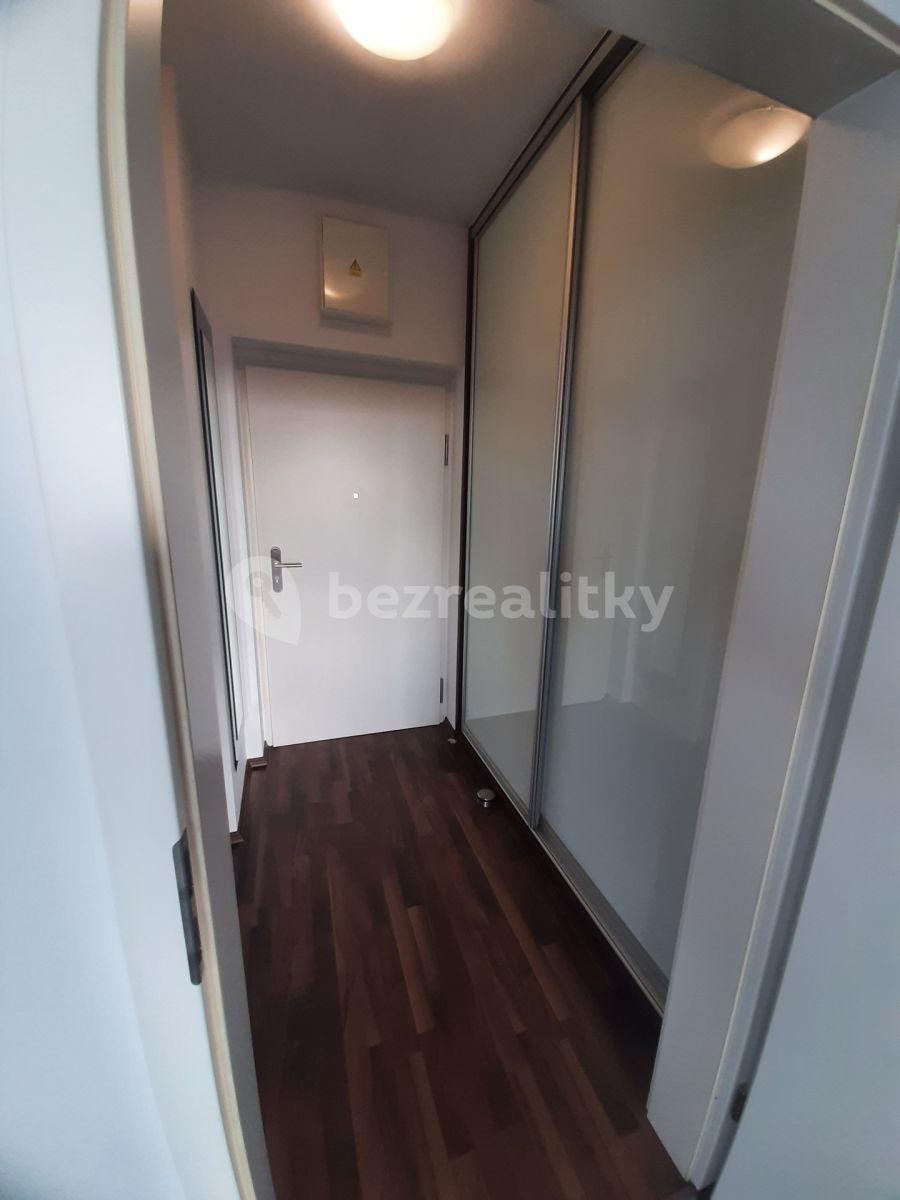 Pronájem bytu 1+kk 43 m², Pelušková, Praha, Praha