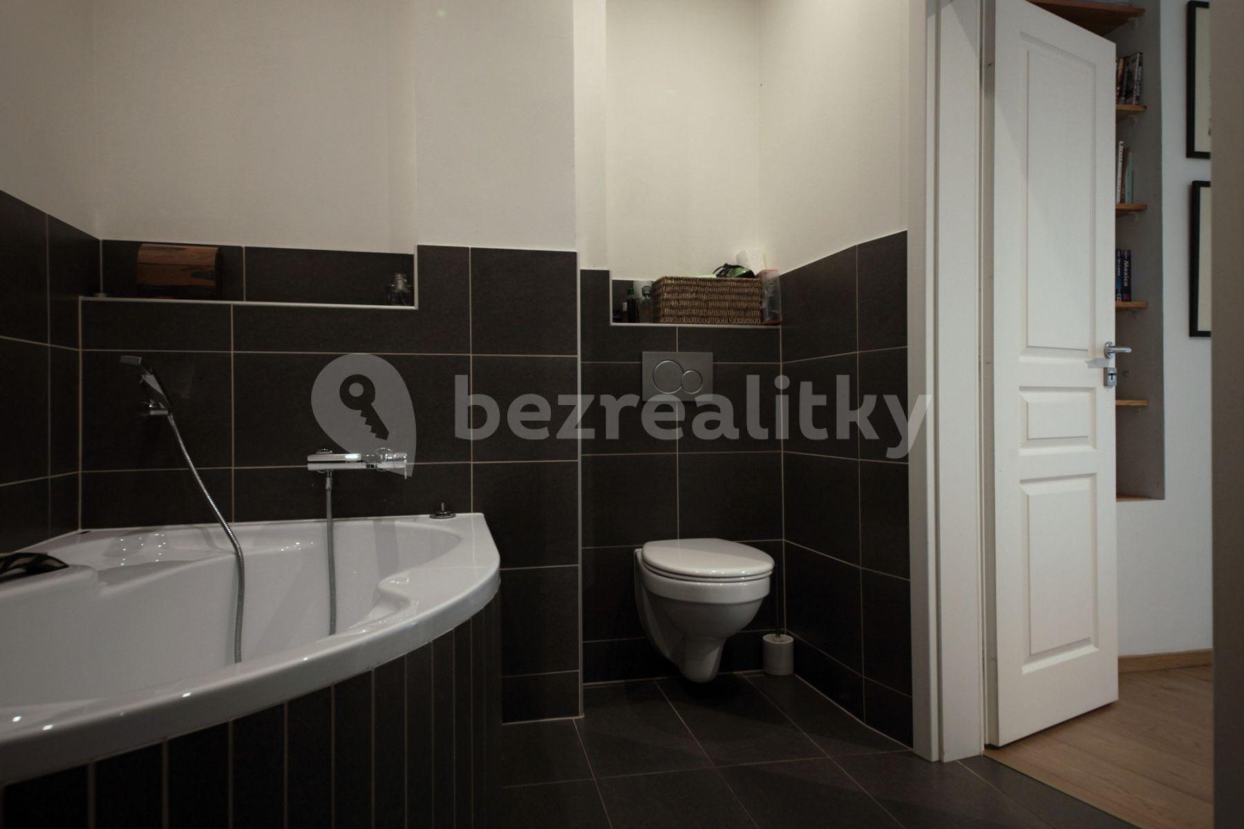 Pronájem bytu 3+1 90 m², Nádražní, Praha, Praha