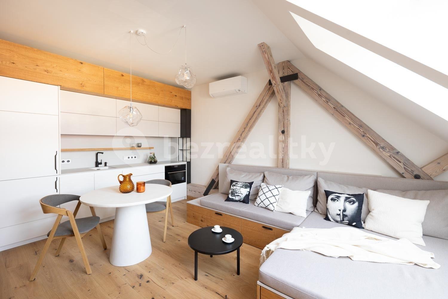 Pronájem bytu 1+kk 31 m², Wuchterlova, Praha, Praha