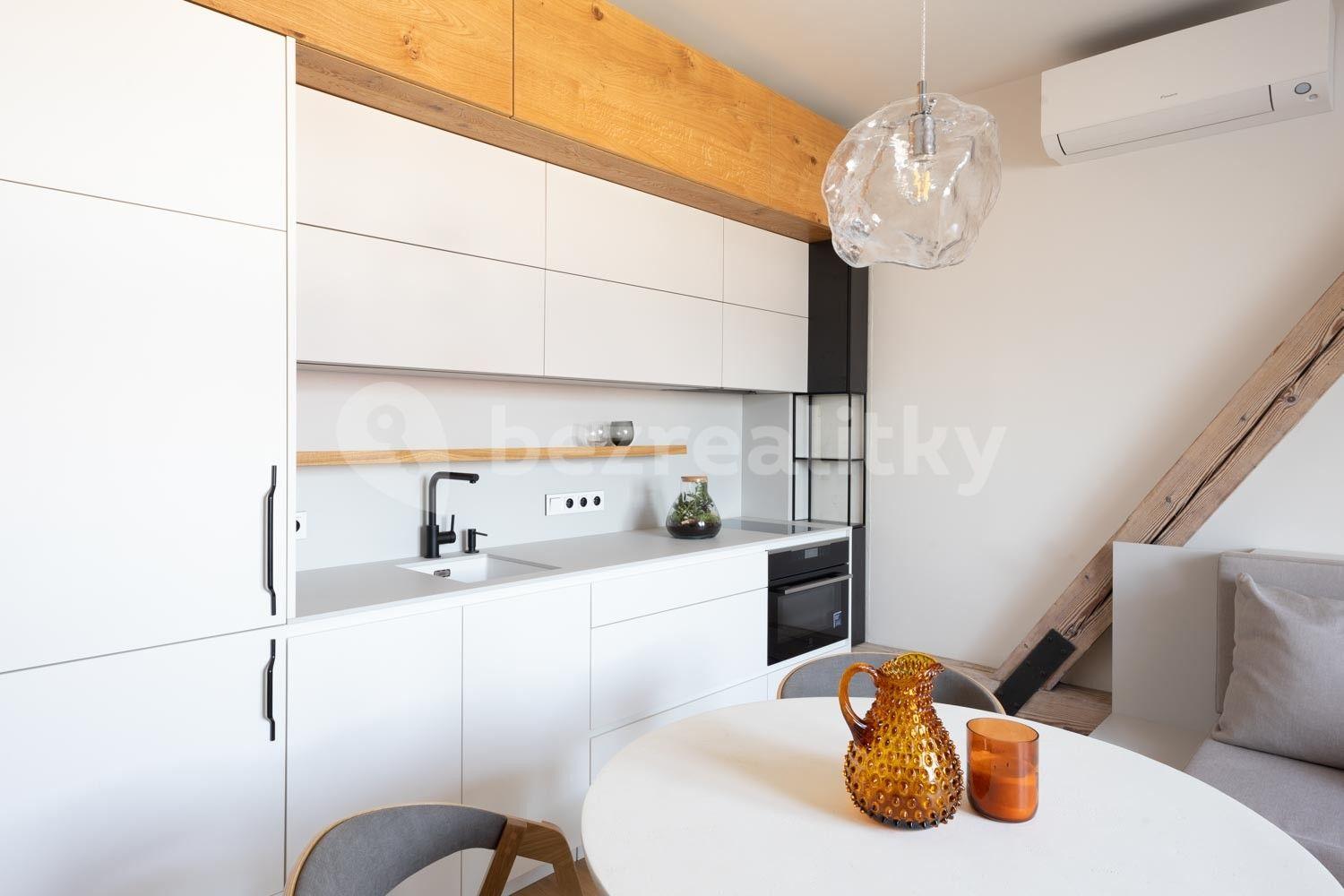 Pronájem bytu 1+kk 31 m², Wuchterlova, Praha, Praha