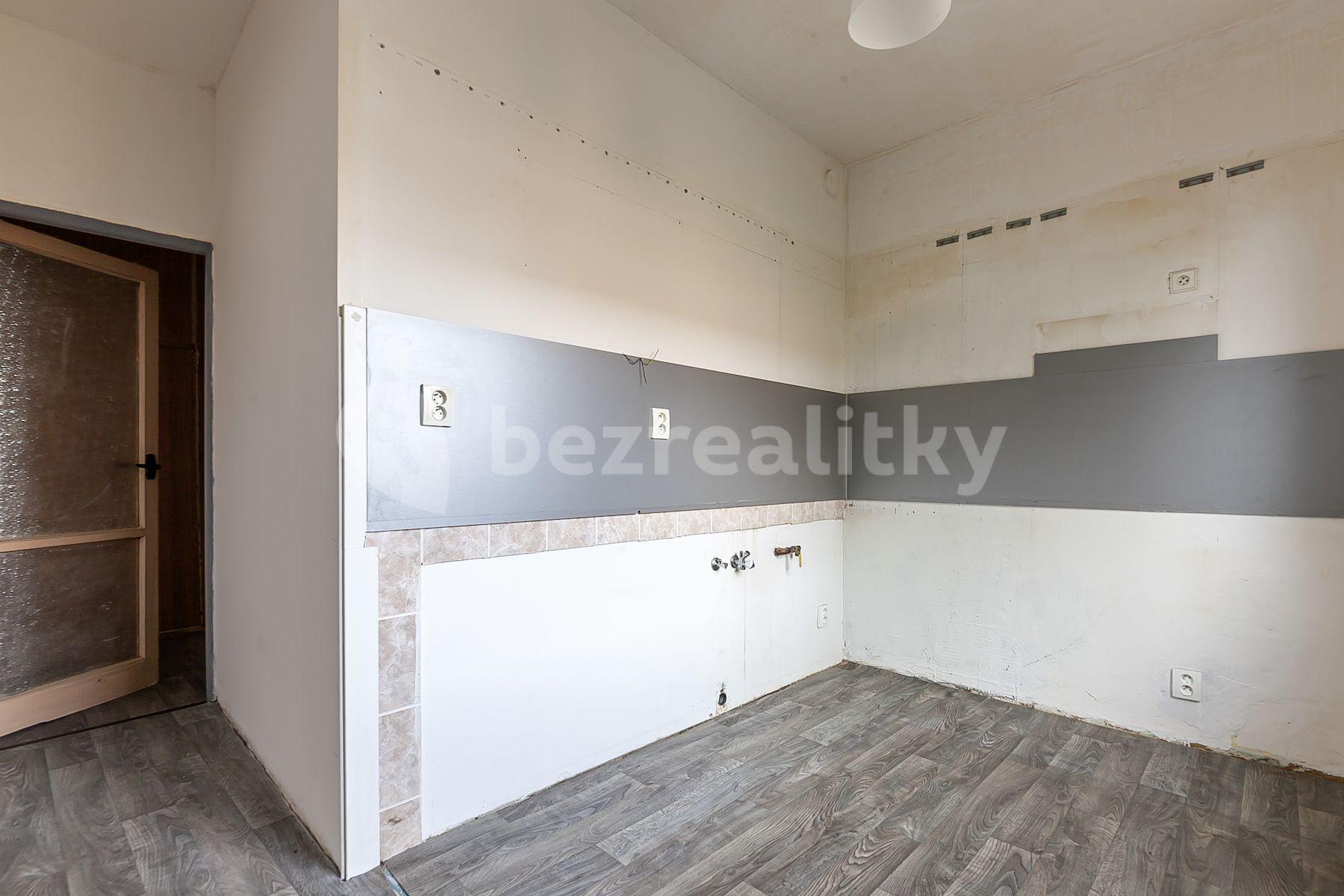 Prodej bytu 2+1 56 m², K Lučinám, Praha, Praha