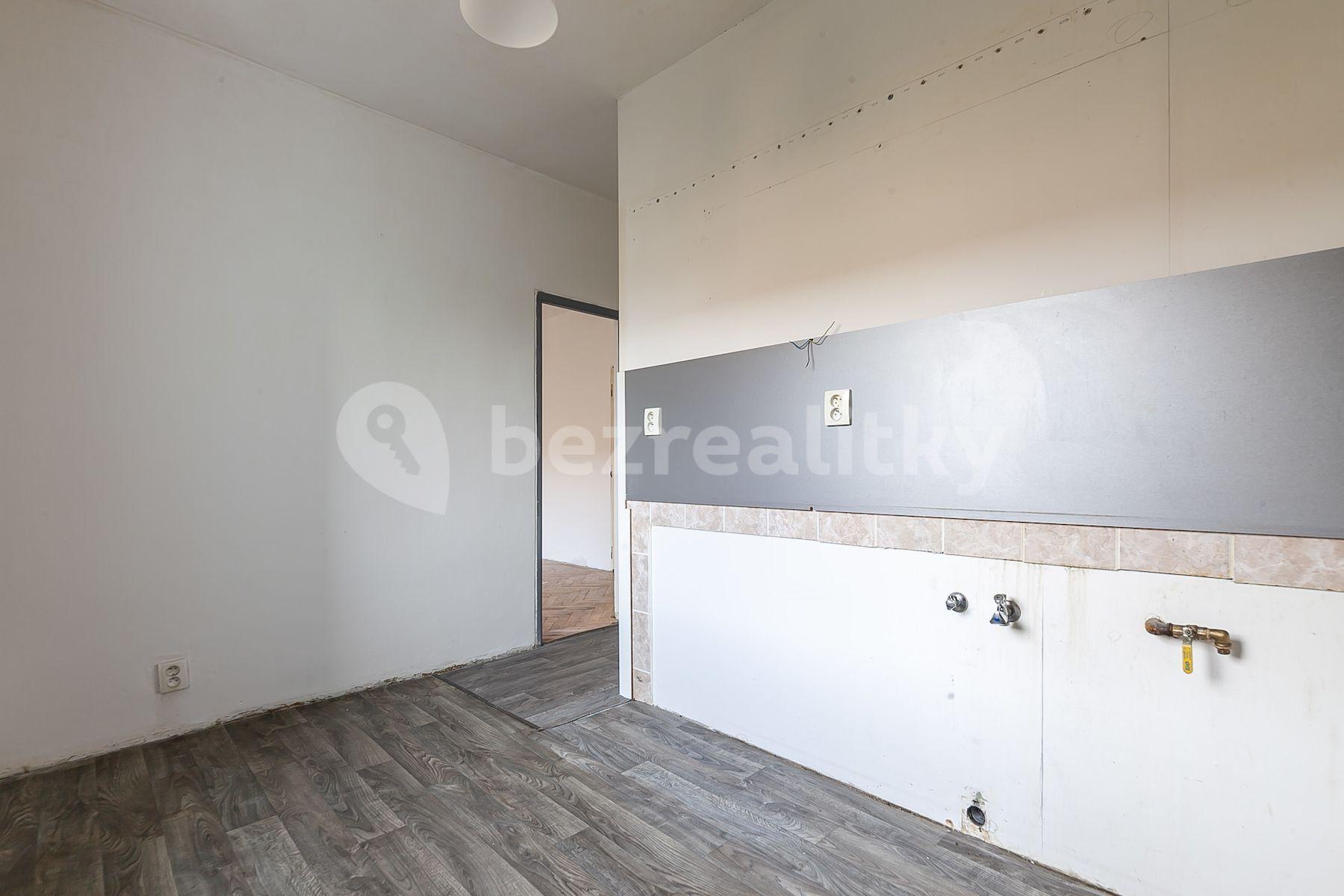 Prodej bytu 2+1 56 m², K Lučinám, Praha, Praha