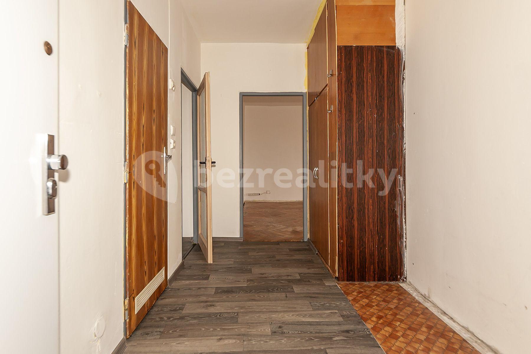 Prodej bytu 2+1 56 m², K Lučinám, Praha, Praha