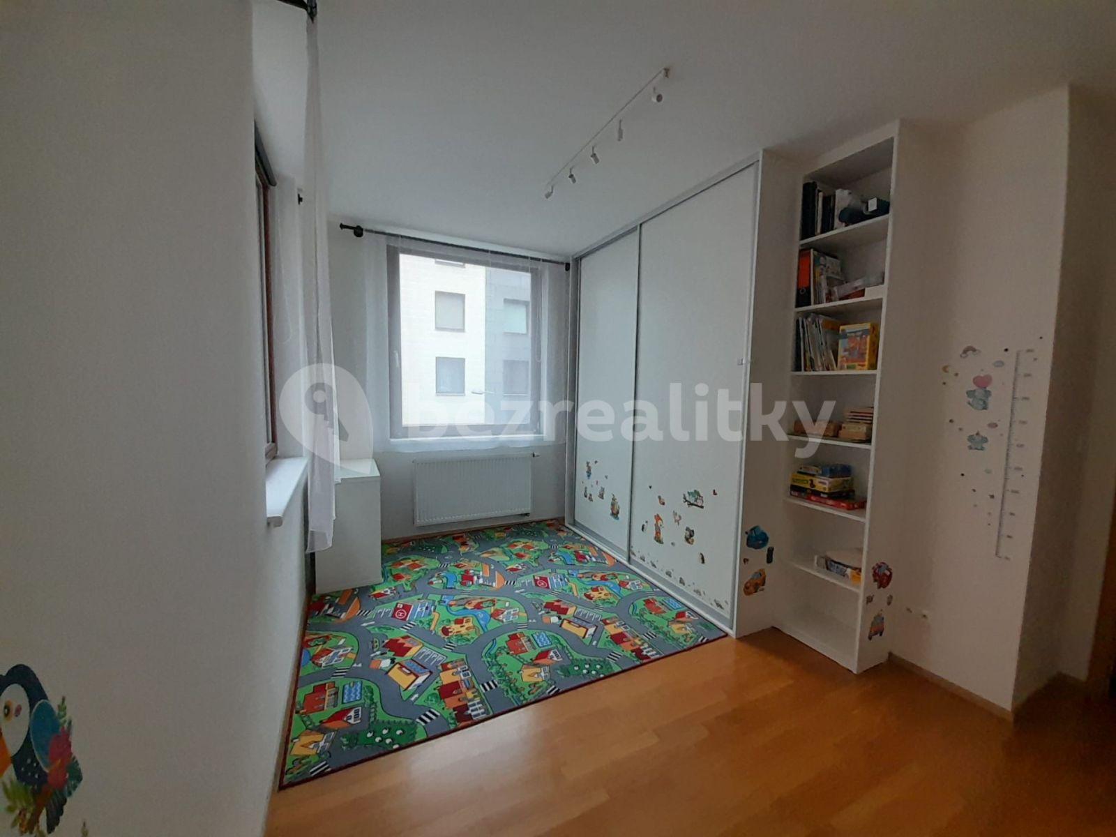 Pronájem bytu 3+kk 69 m², Pod Dvorem, Praha, Praha