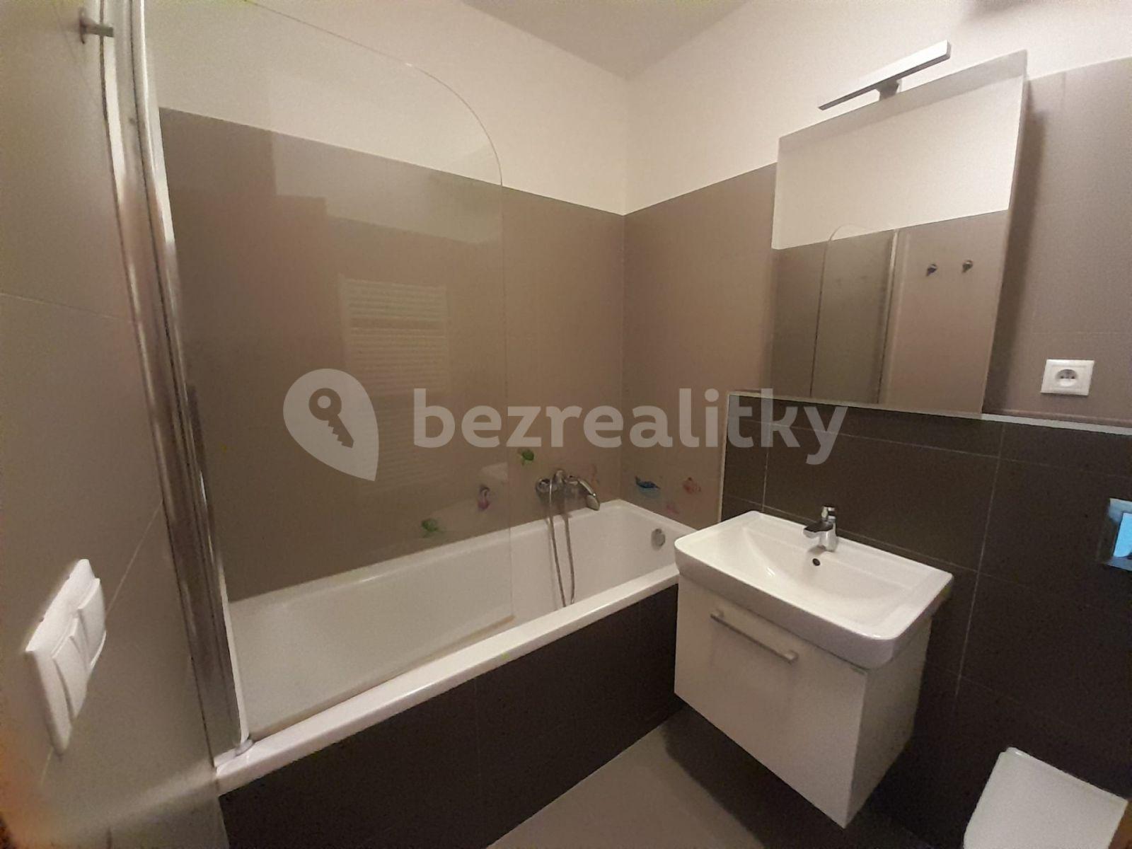 Pronájem bytu 3+kk 69 m², Pod Dvorem, Praha, Praha