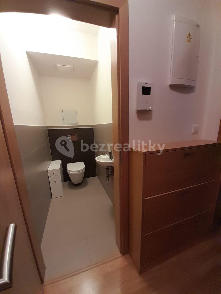 Pronájem bytu 3+kk 69 m², Pod Dvorem, Praha, Praha