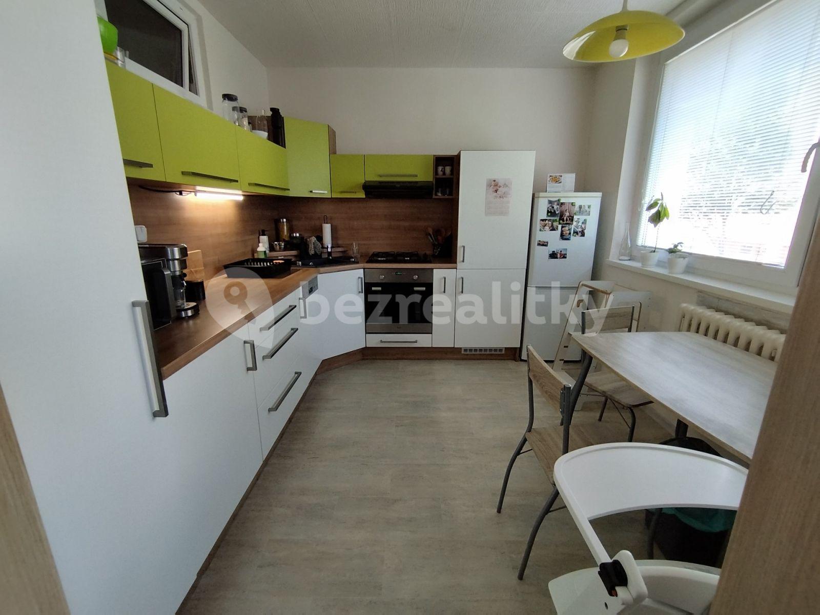 Pronájem bytu 3+1 75 m², Louky, Uherské Hradiště, Zlínský kraj