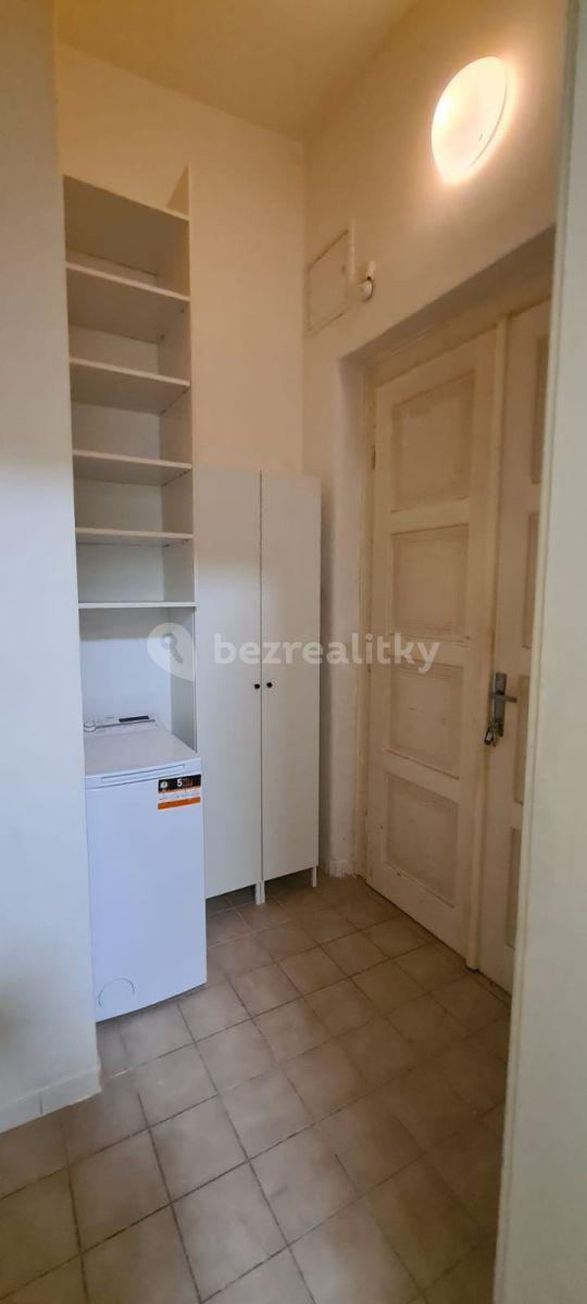 Pronájem bytu 1+kk 20 m², Na Výšinách, Praha, Praha