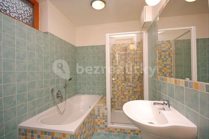 Pronájem bytu 2+kk 76 m², U Stanice, Praha, Praha