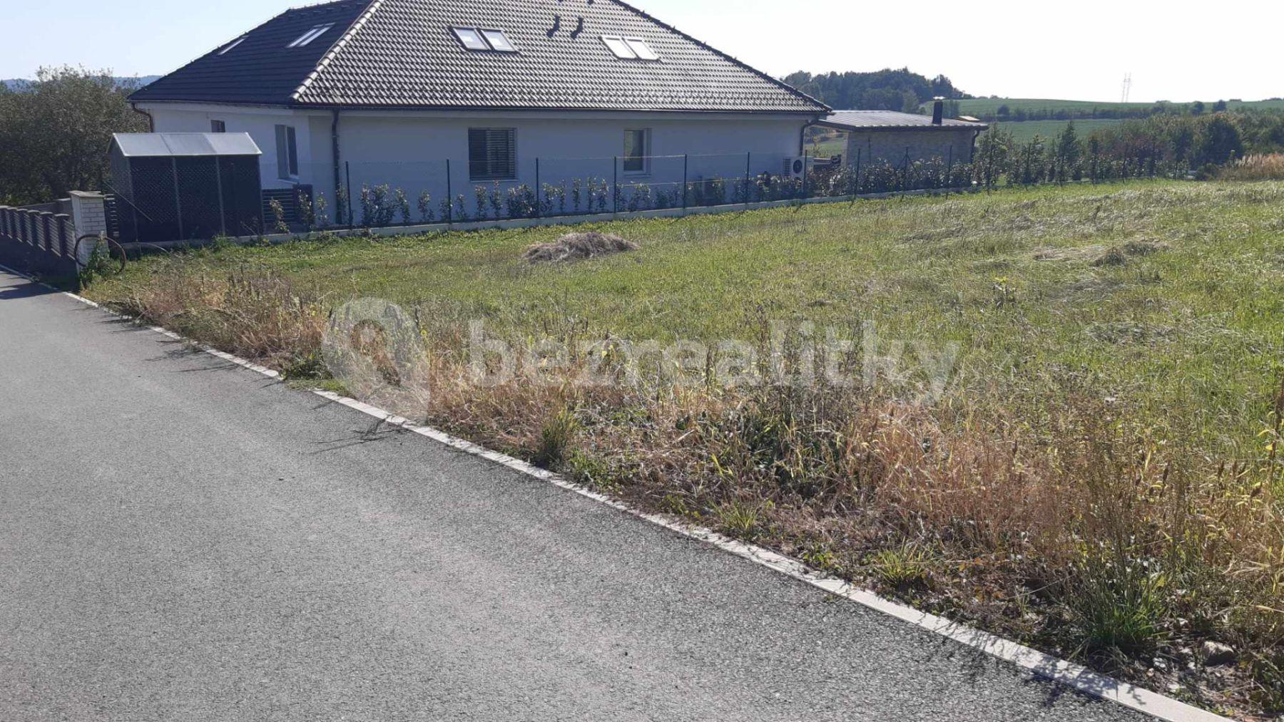 Prodej pozemku 1.301 m², Pyšely, Středočeský kraj