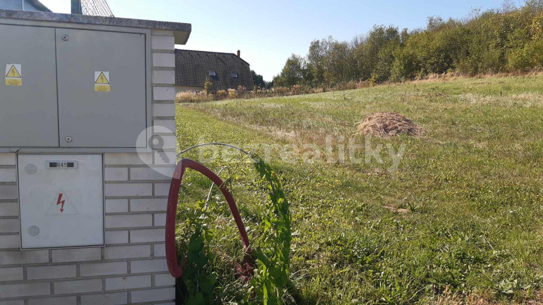 Prodej pozemku 1.301 m², Pyšely, Středočeský kraj