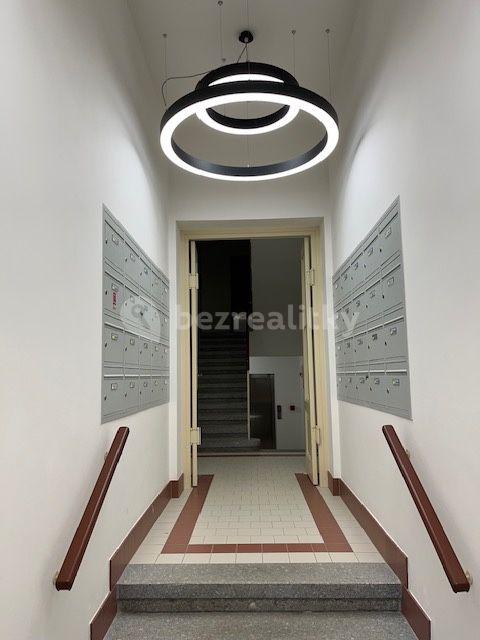 Pronájem bytu 1+kk 22 m², Studentská, Praha, Praha