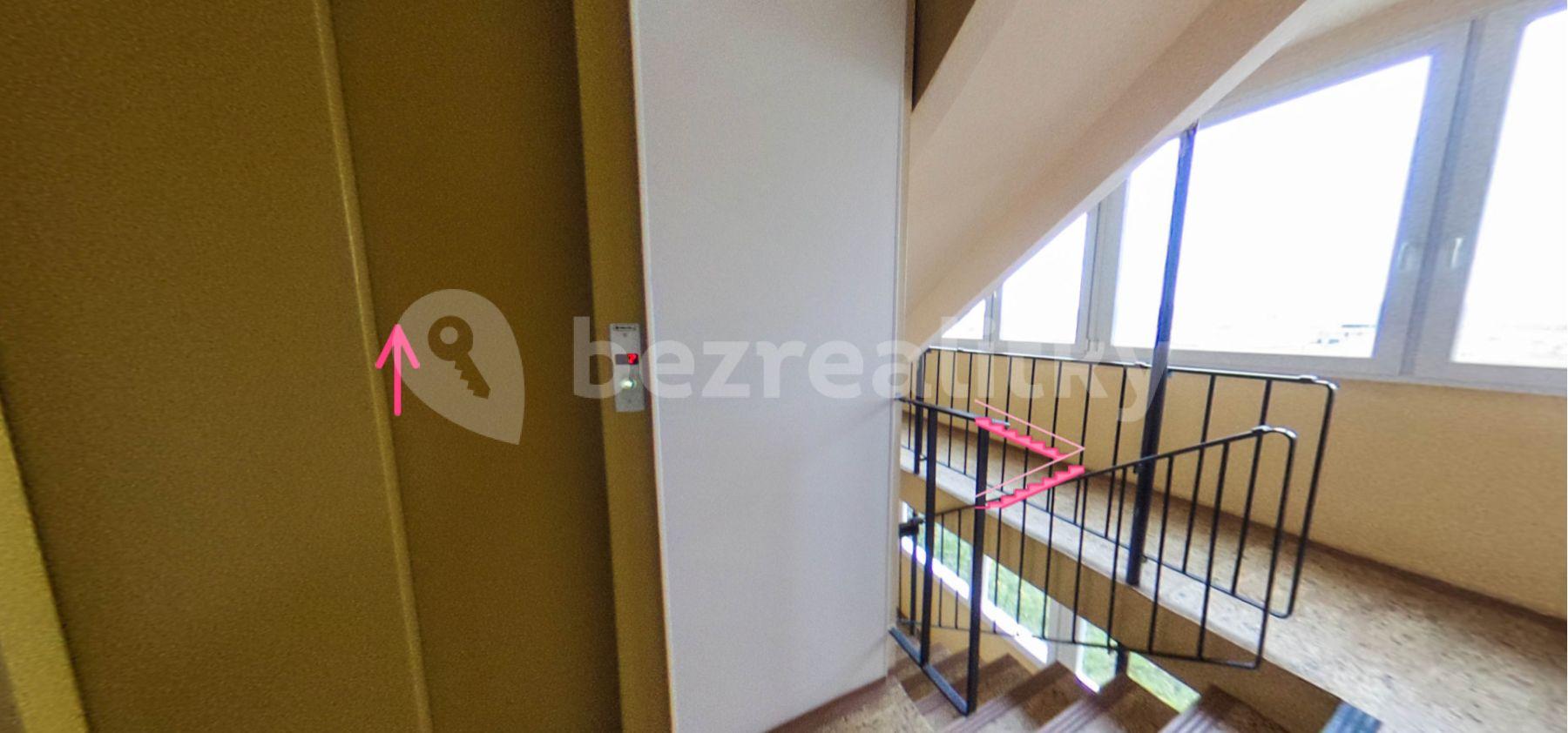 Pronájem bytu 1+1 30 m², Kotorská, Praha, Praha