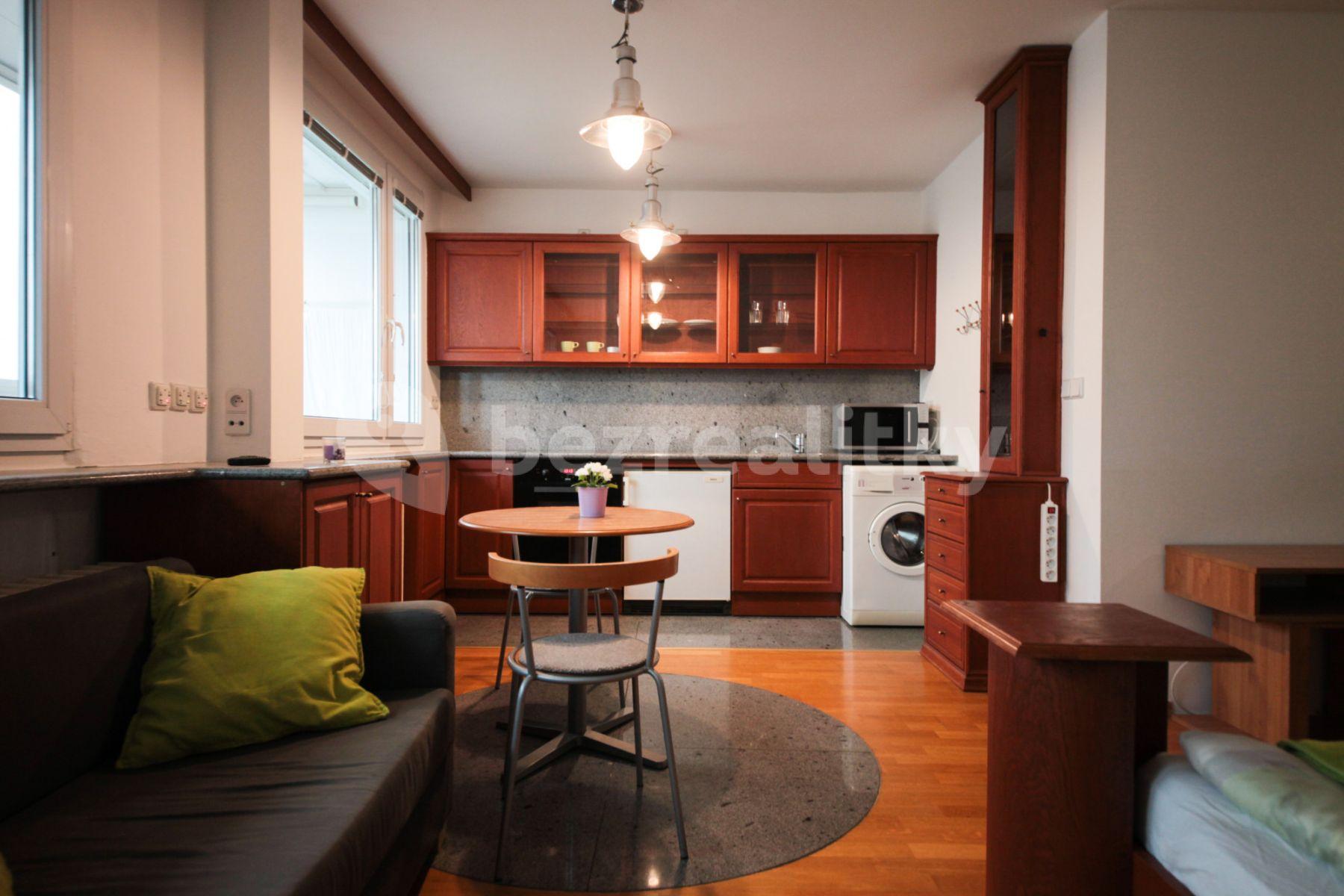 Pronájem bytu 1+1 30 m², Kotorská, Praha, Praha