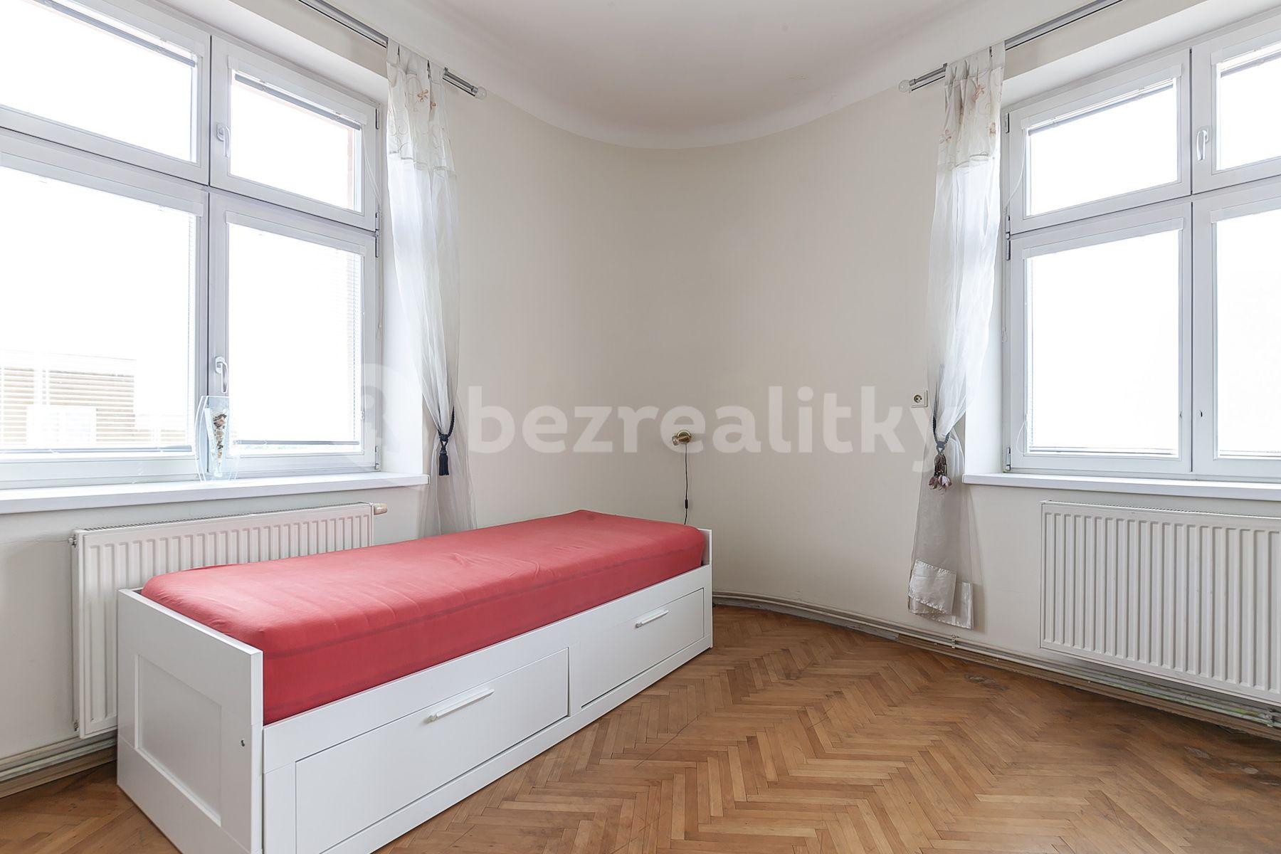 Prodej bytu 3+kk 71 m², U Vinohradské nemocnice, Praha, Praha