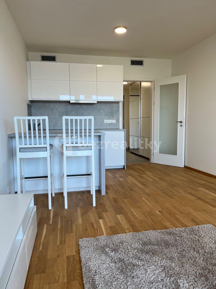 Pronájem bytu 1+kk 45 m², Smržových, Praha, Praha