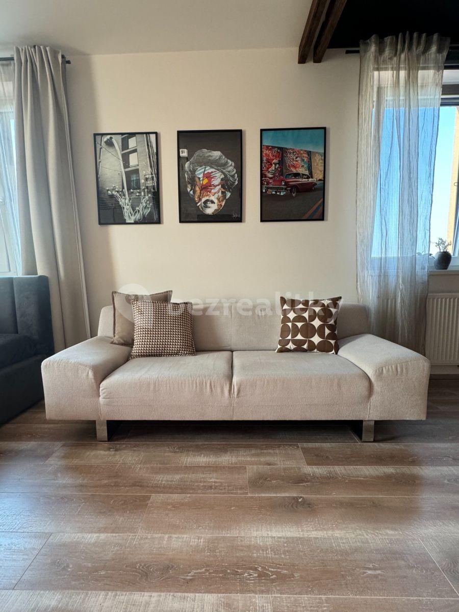 Pronájem bytu 1+kk 37 m², Honzíkova, Praha, Praha