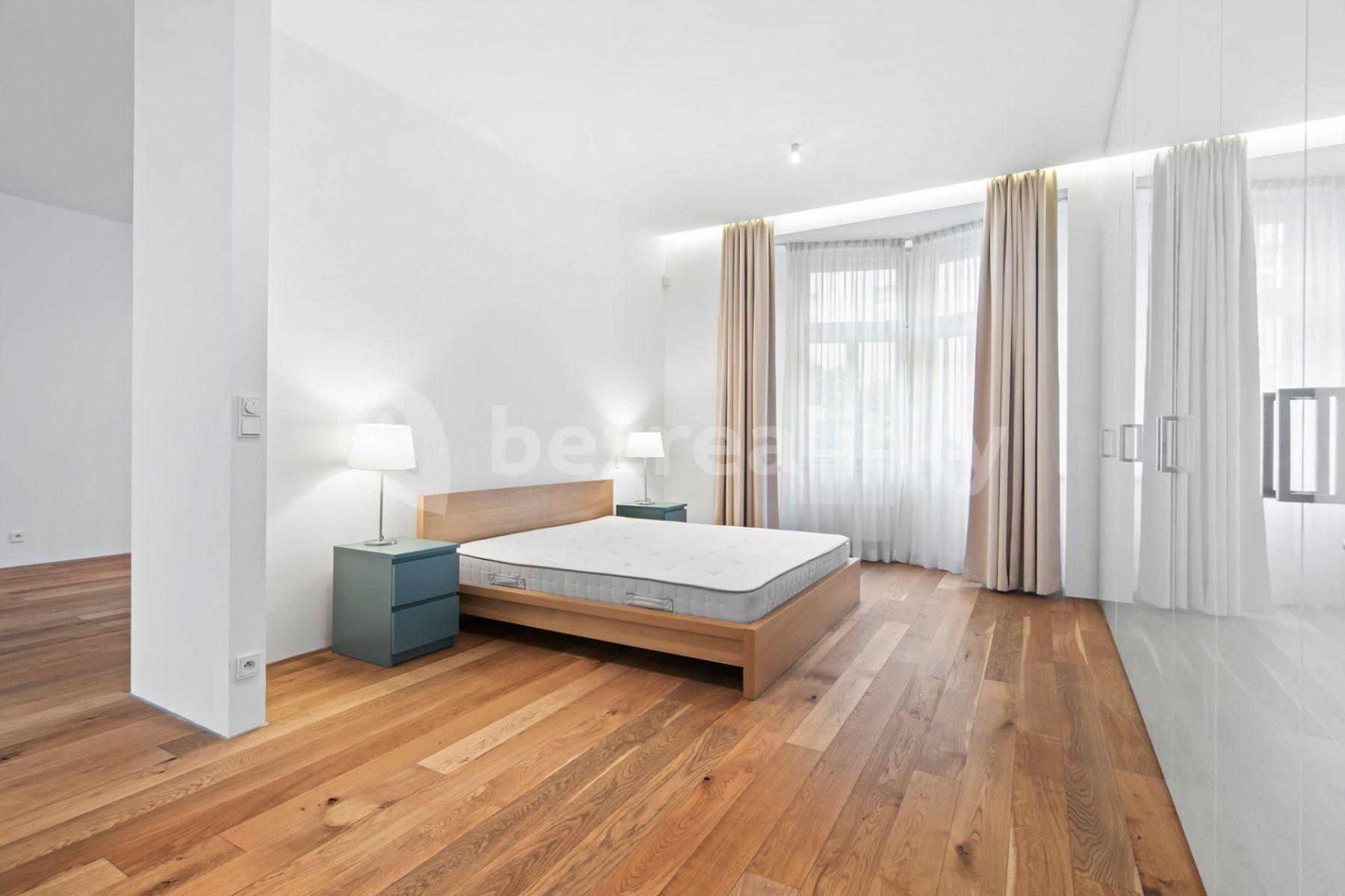 Pronájem bytu 3+kk 114 m², Laubova, Praha, Praha