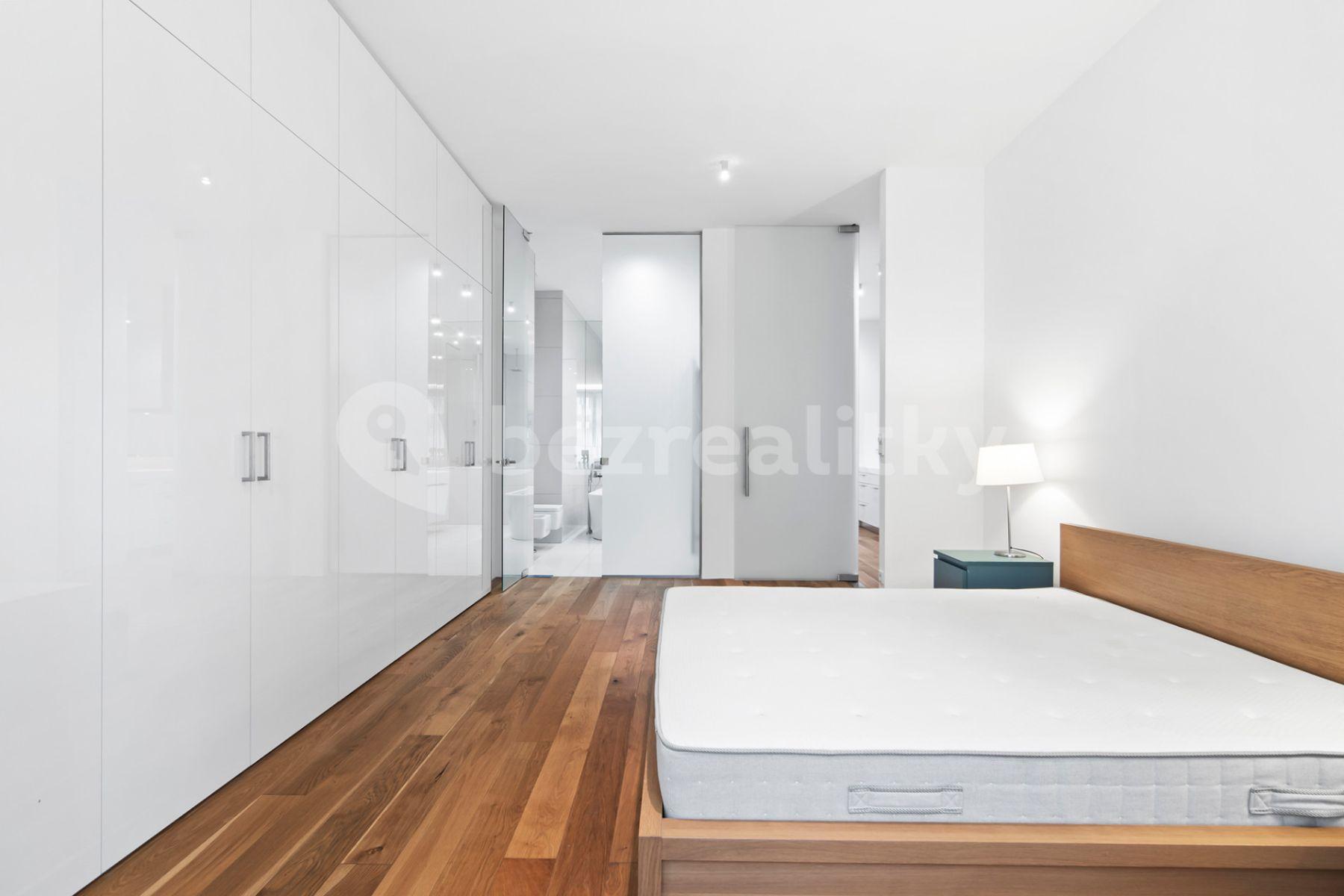 Pronájem bytu 3+kk 114 m², Laubova, Praha, Praha