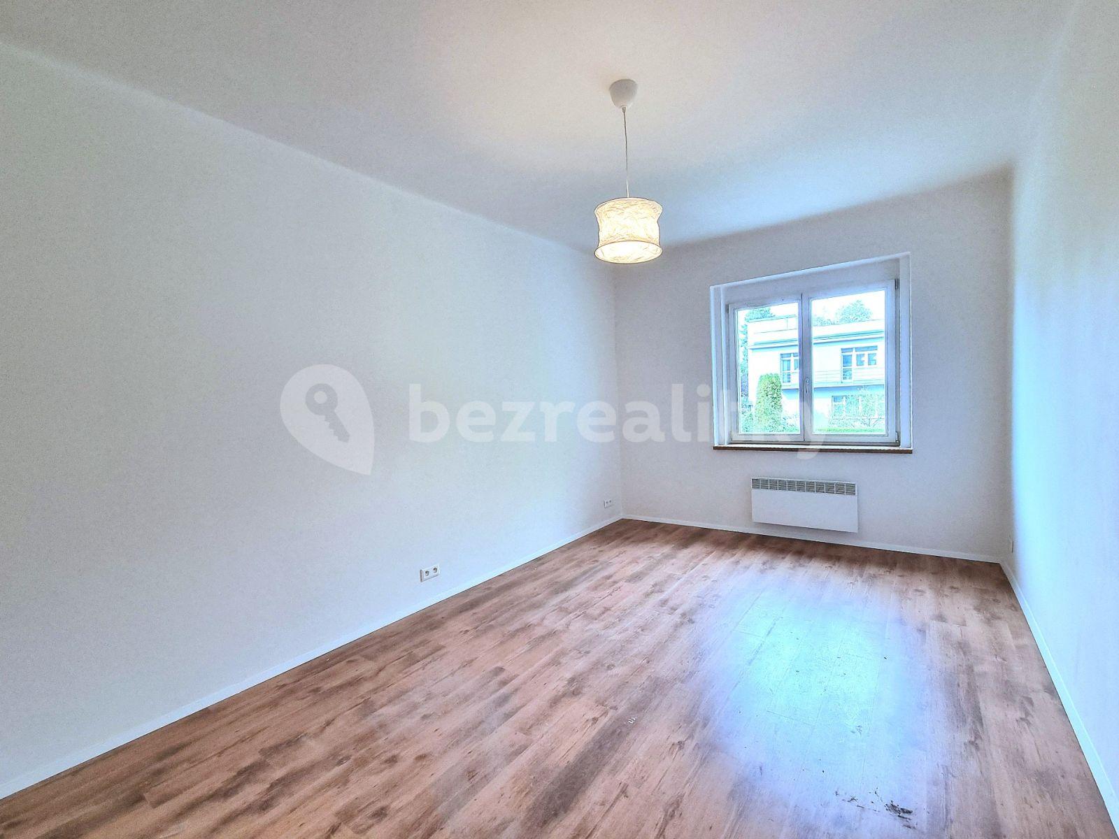 Pronájem bytu 2+kk 50 m², Malešická, Praha, Praha