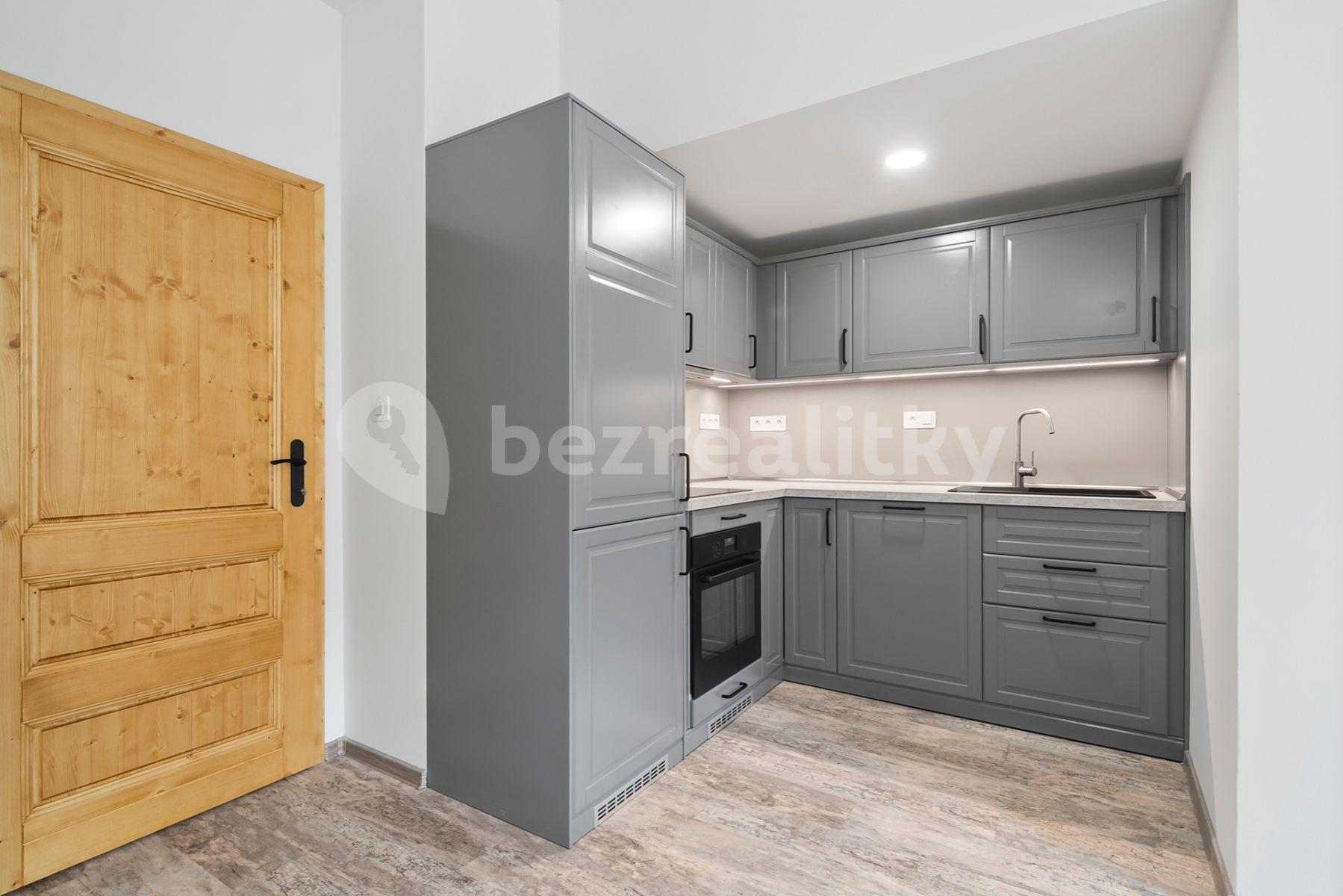 Pronájem bytu 3+kk 66 m², Na Zámecké, Praha, Praha