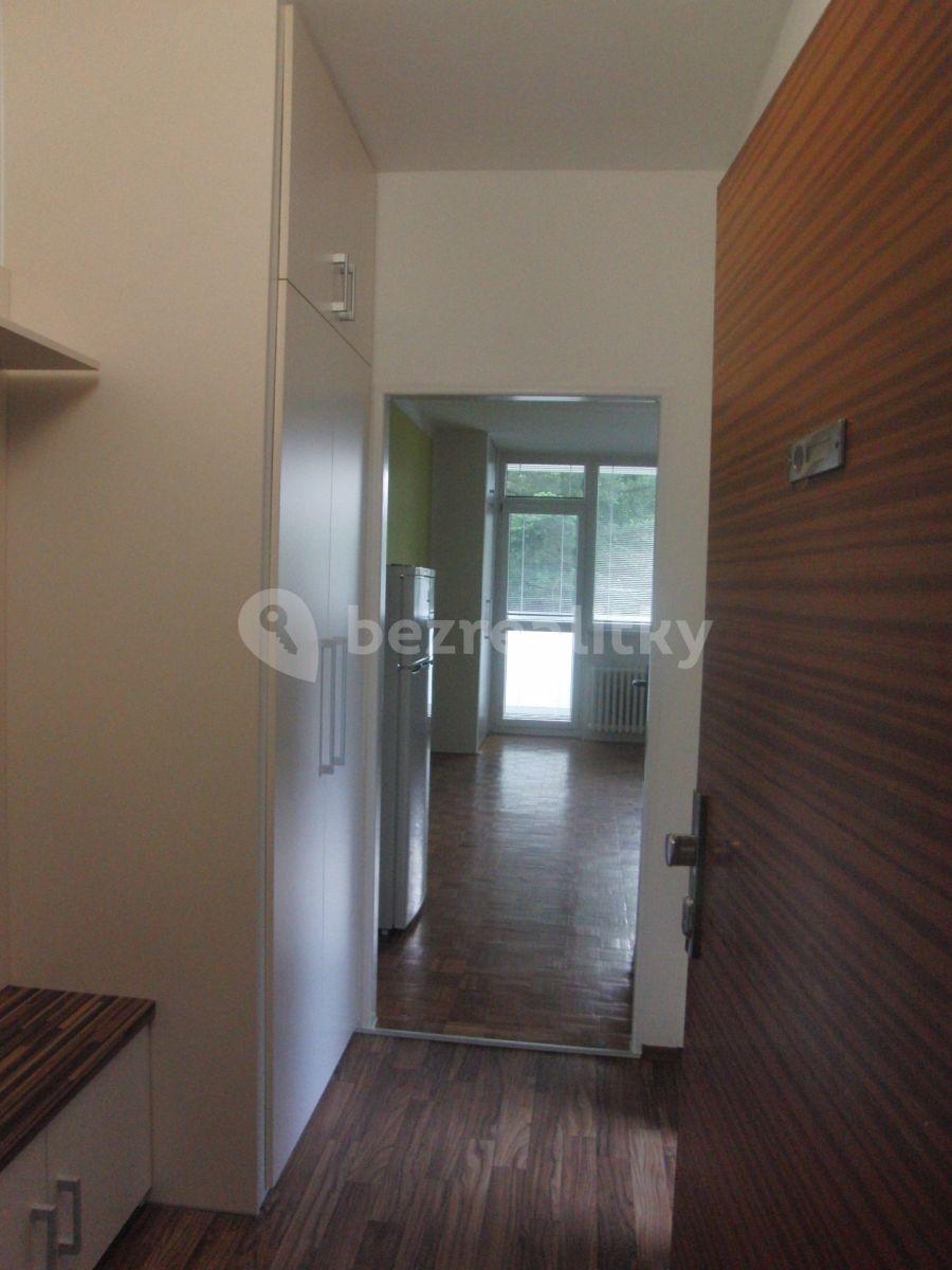 Pronájem bytu 1+kk 35 m², Hřbitovní, Jablonec nad Nisou, Liberecký kraj