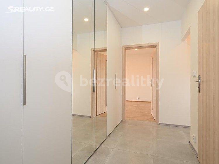 Prodej bytu 2+1 55 m², Brunclíkova, Praha, Praha