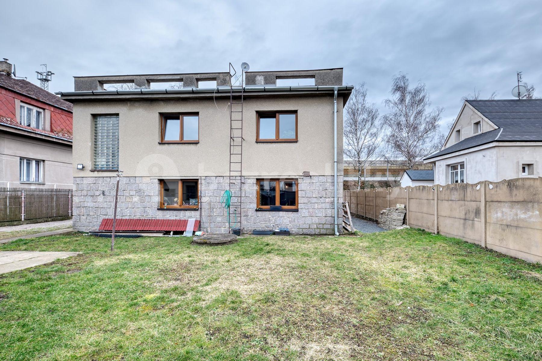 Prodej domu 253 m², pozemek 524 m², Českobrodská, Poříčany, Středočeský kraj