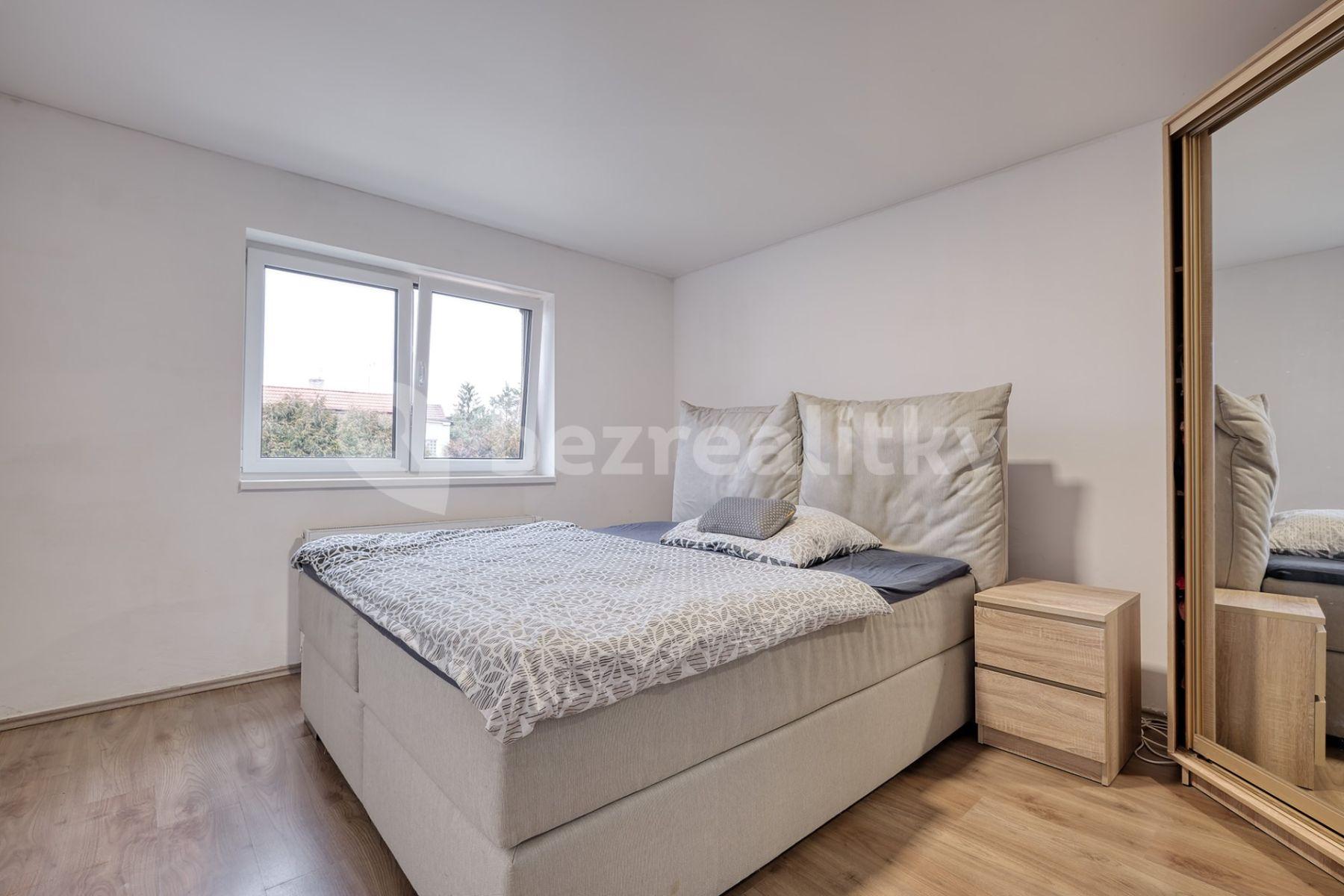 Prodej domu 253 m², pozemek 524 m², Českobrodská, Poříčany, Středočeský kraj