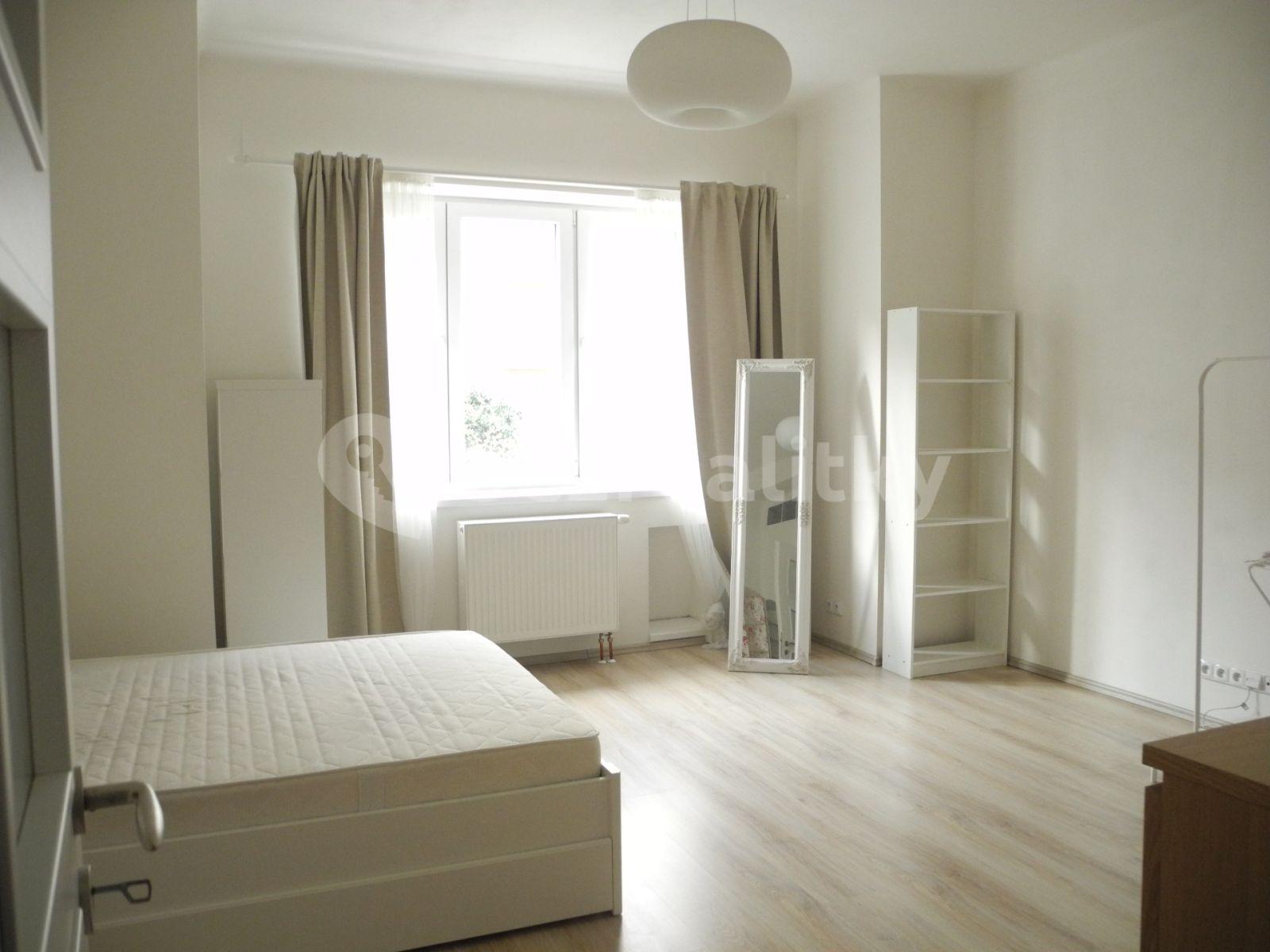 Pronájem bytu 1+kk 32 m², Pod Radnicí, Praha, Praha