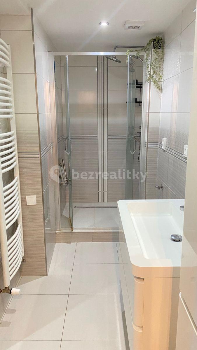 Pronájem bytu 3+1 90 m², Třebízského, Tábor, Jihočeský kraj