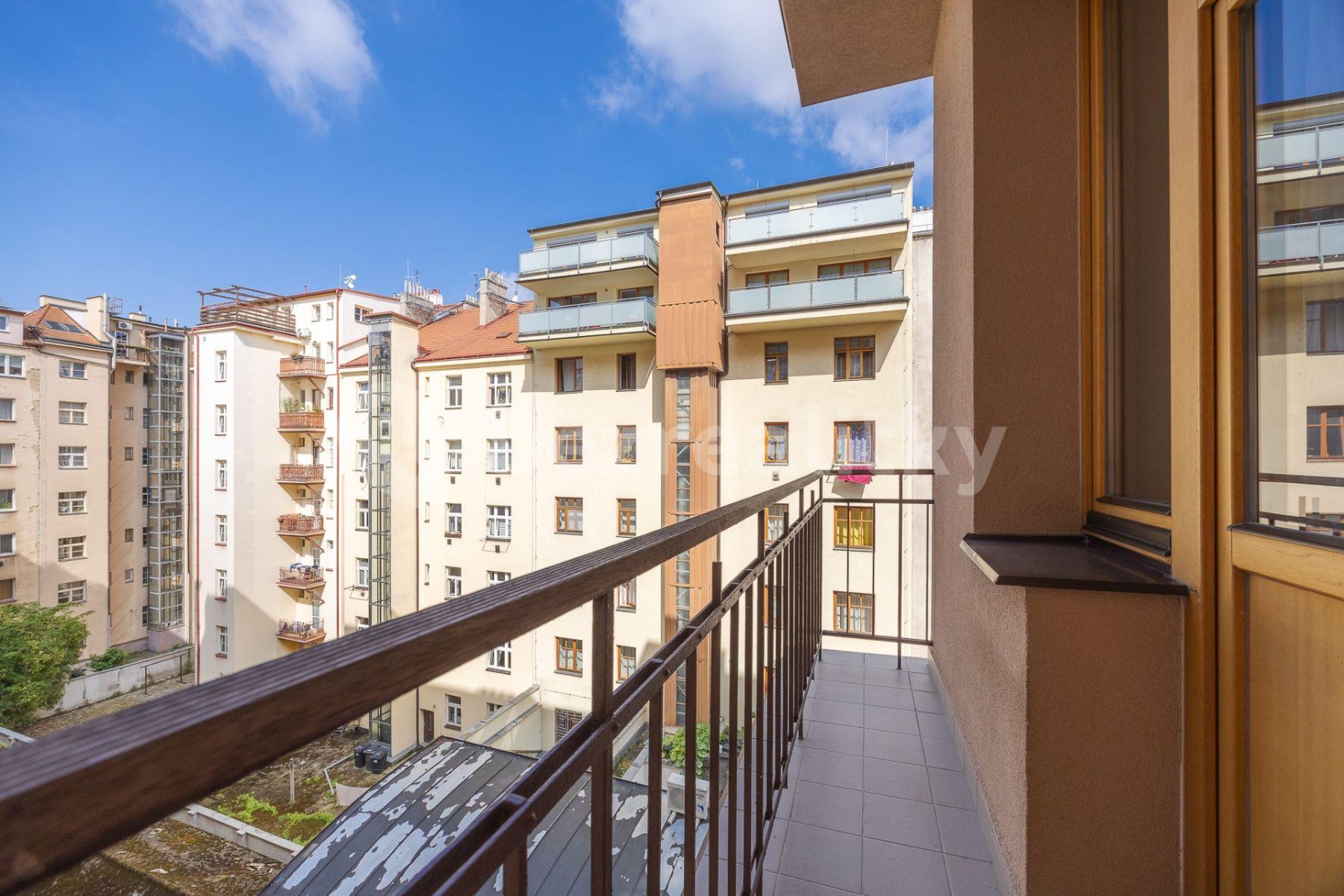 Prodej bytu 2+kk 52 m², Žerotínova, Praha, Praha