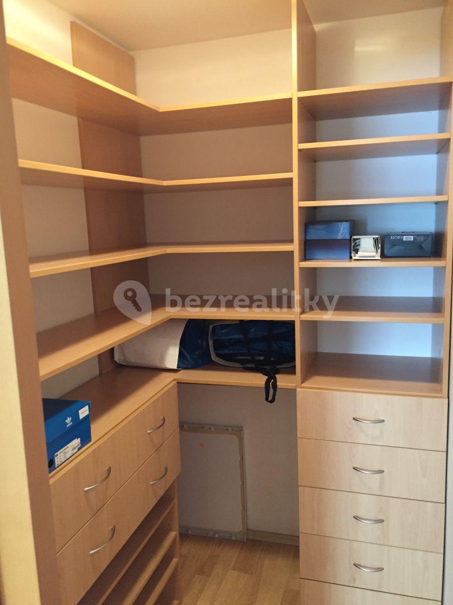 Pronájem bytu 2+kk 50 m², Nuselská, Praha, Praha