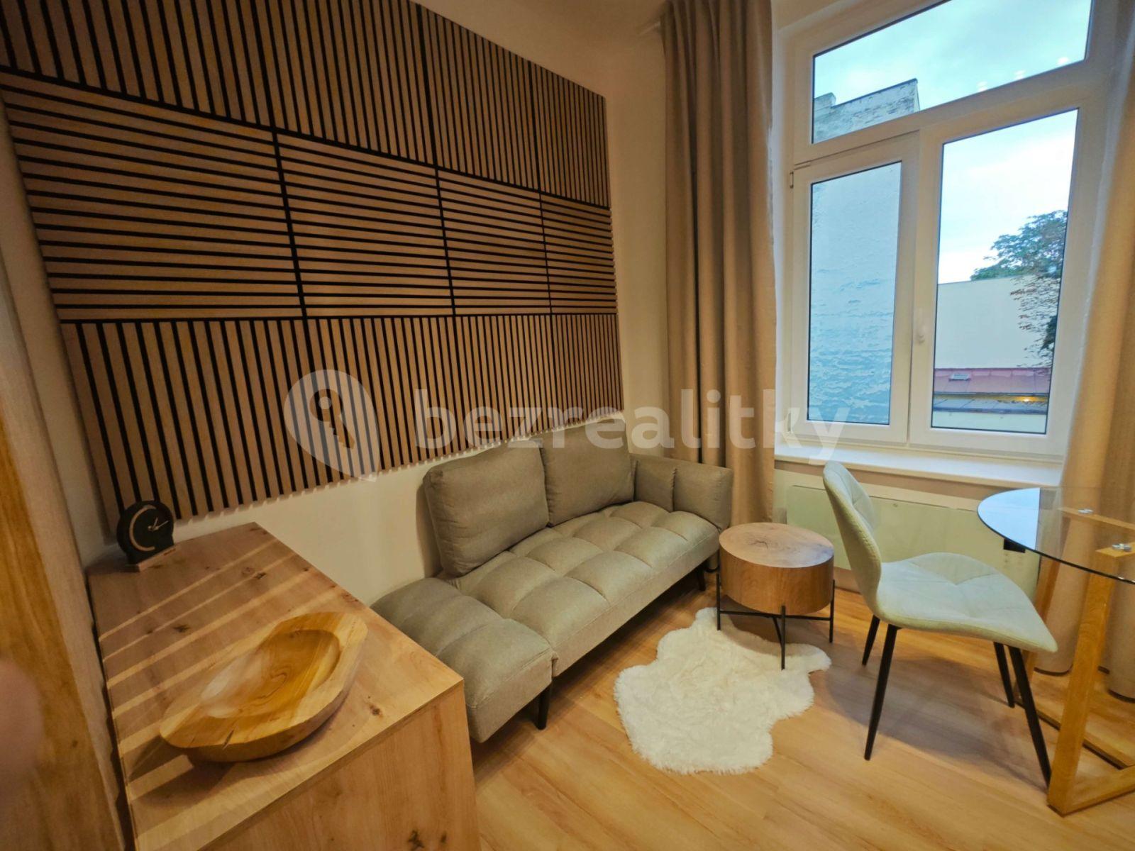 Pronájem bytu 1+1 26 m², Turnovská, Praha, Praha