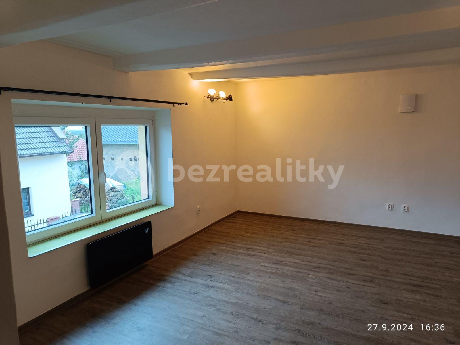 Pronájem bytu 1+kk 35 m², Nebužely, Středočeský kraj