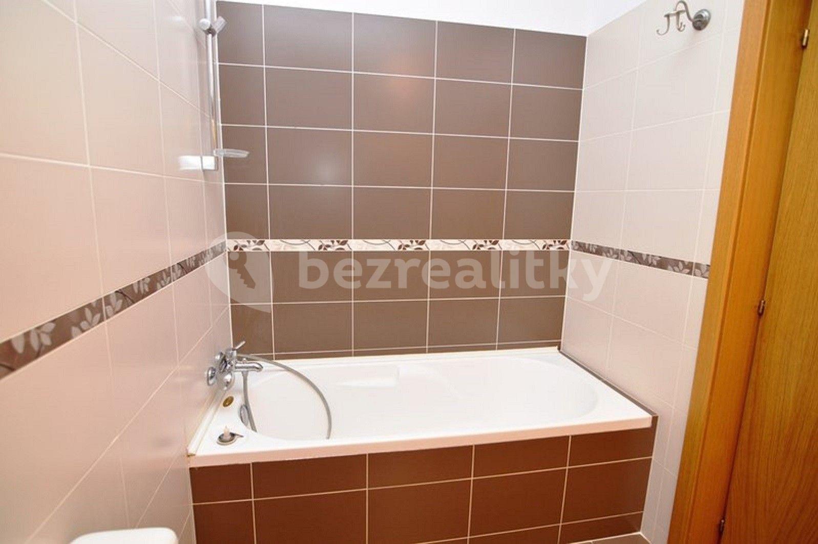 Pronájem bytu 2+1 72 m², Veverkova, Praha, Praha