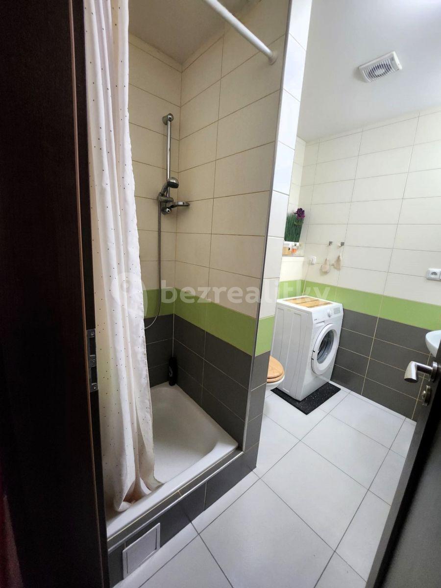 Pronájem bytu 2+kk 37 m², Kamenická, Praha, Praha