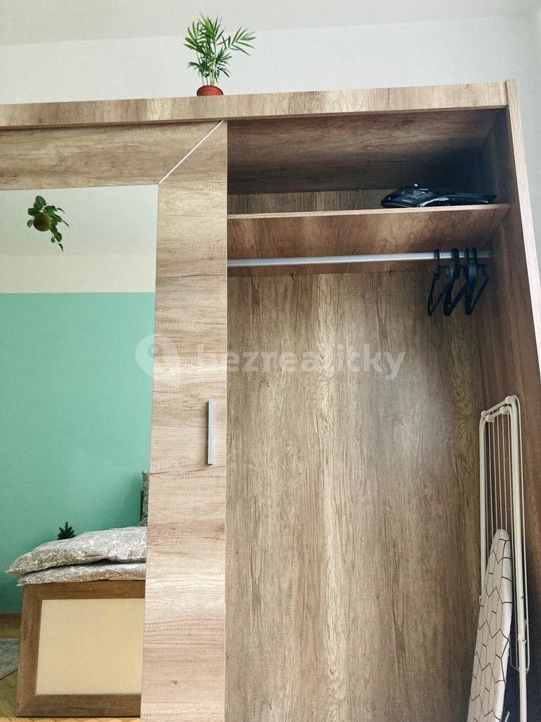 Pronájem bytu 1+kk 30 m², Bartolomějská, Praha, Praha