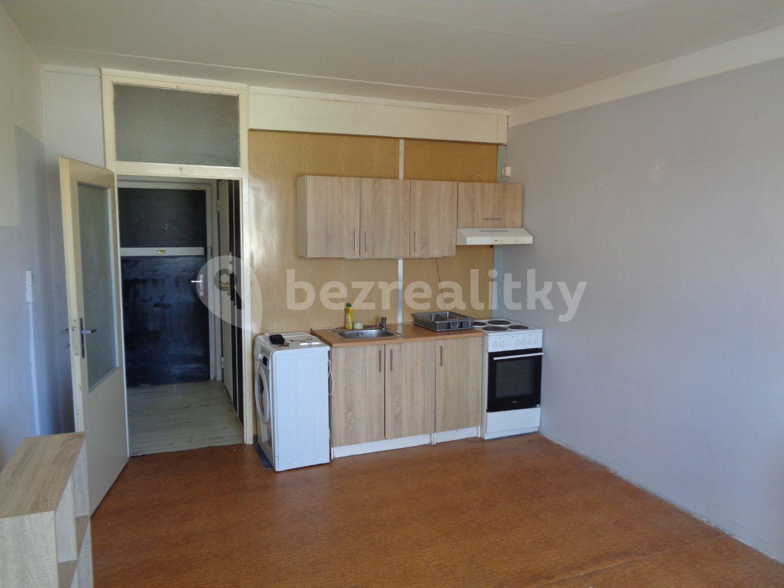 Pronájem bytu Garsoniéra 24 m², U Koupaliště, Karlovy Vary, Karlovarský kraj