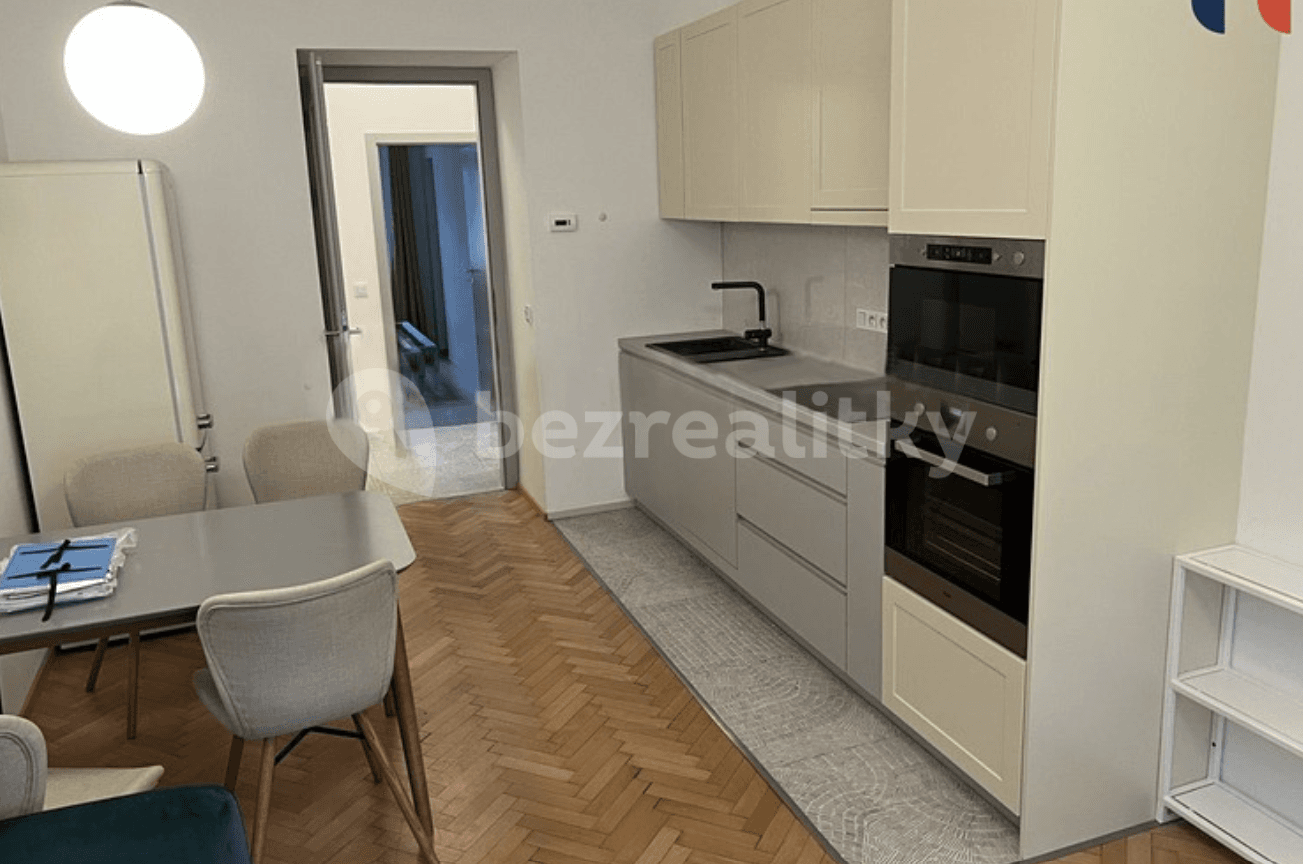 Pronájem bytu 2+kk 42 m², Pobřežní, Praha, Praha