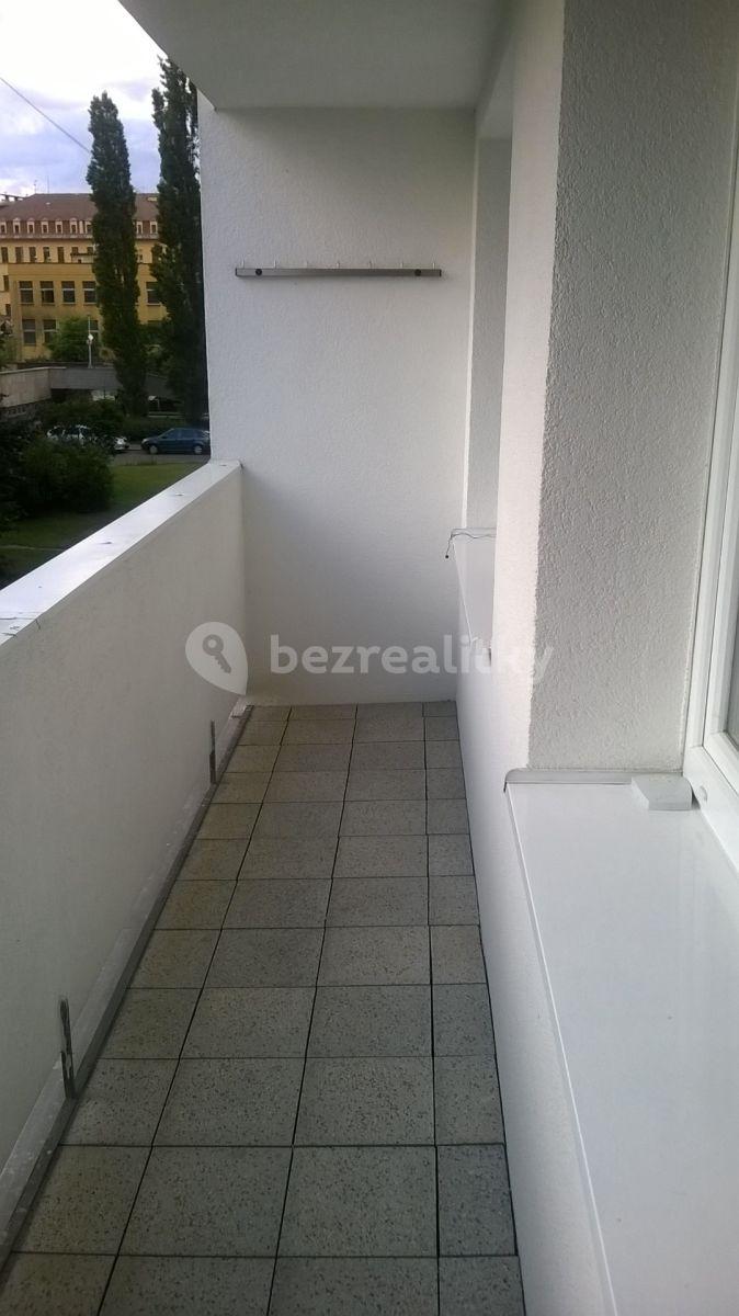 Pronájem bytu 1+kk 45 m², Uzbecká, Praha, Praha