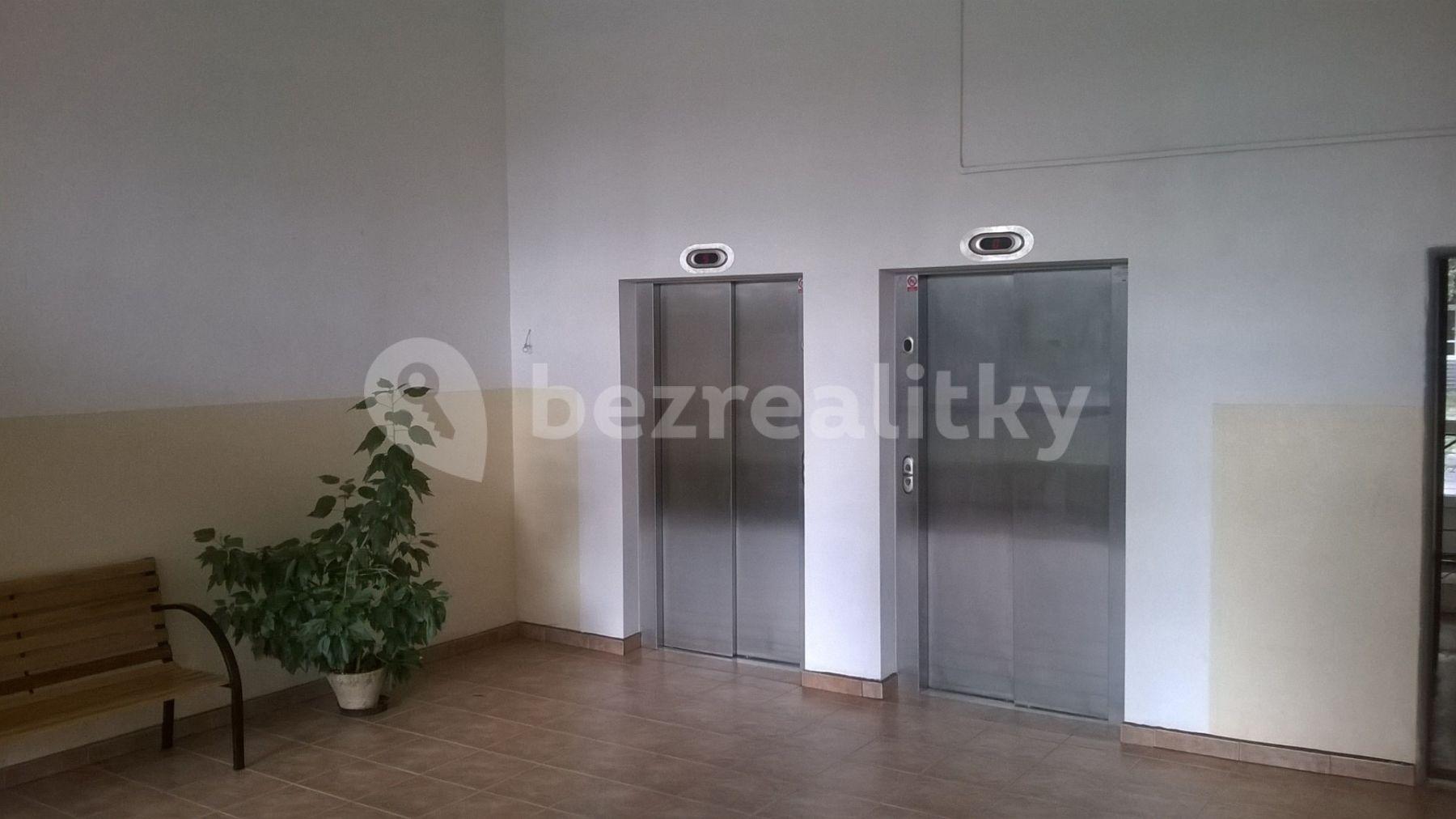 Pronájem bytu 1+kk 45 m², Uzbecká, Praha, Praha