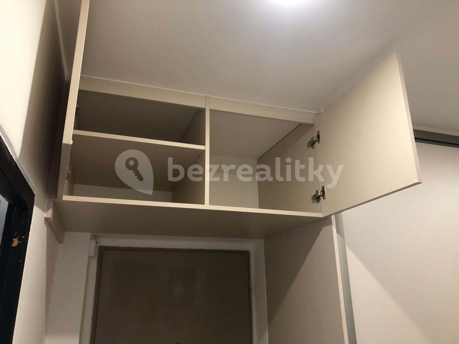 Pronájem bytu 2+1 52 m², Ulrychova, Praha, Praha