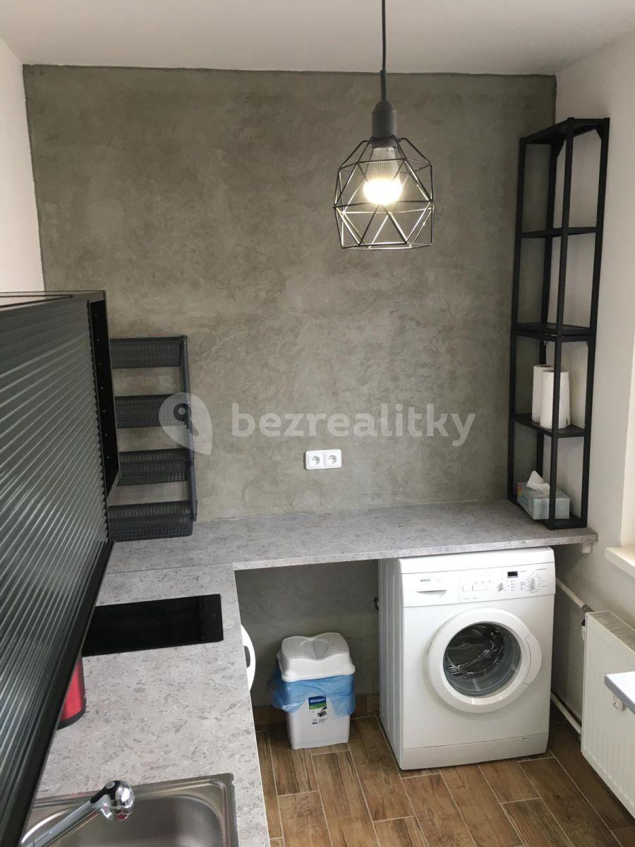 Pronájem bytu 2+1 52 m², Ulrychova, Praha, Praha